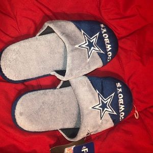 Kids DALLAS COWBOYS Slippers Size 5-6